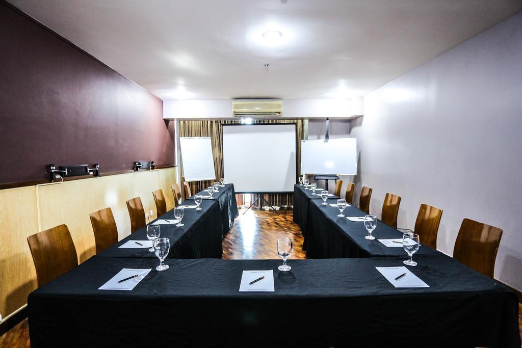 The Malayan Plaza Hotel Pasig City Zewnętrze zdjęcie
