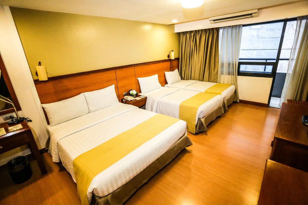 The Malayan Plaza Hotel Pasig City Zewnętrze zdjęcie