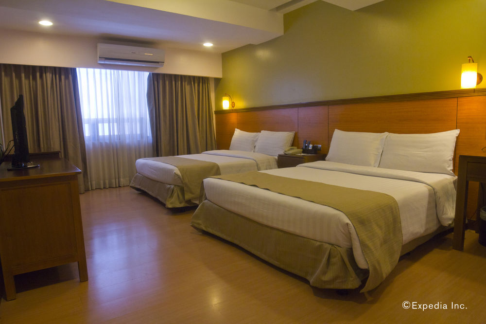 The Malayan Plaza Hotel Pasig City Zewnętrze zdjęcie