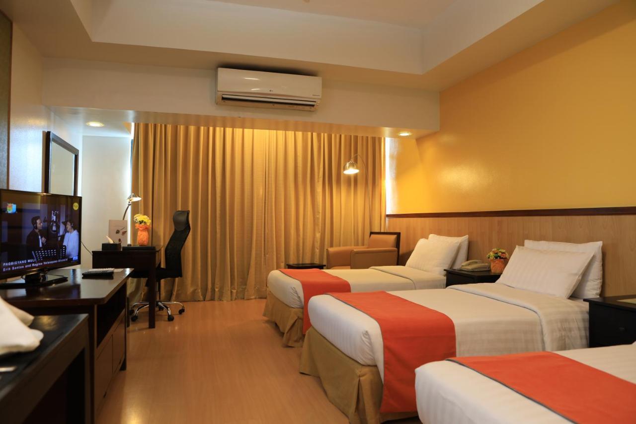 The Malayan Plaza Hotel Pasig City Zewnętrze zdjęcie